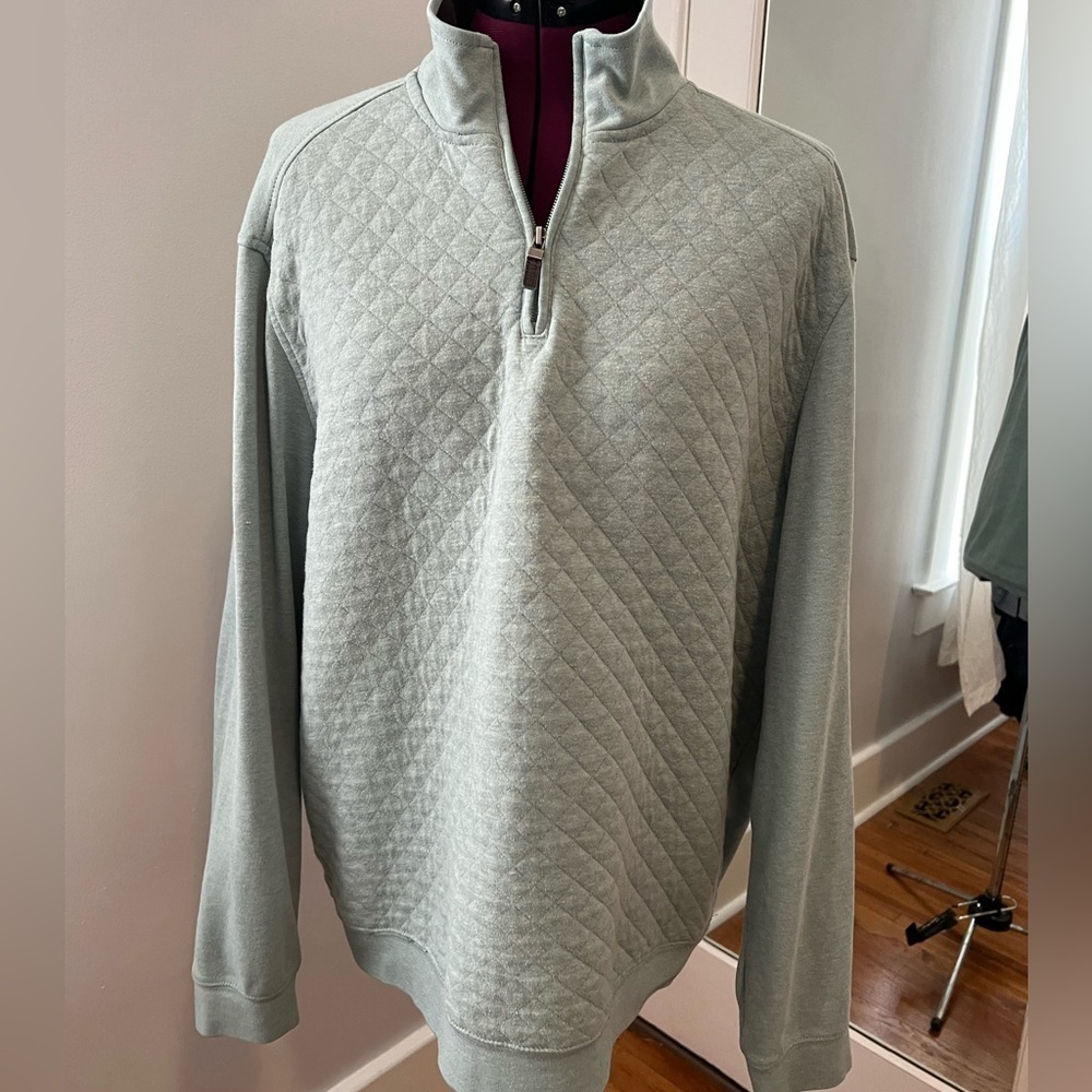 Tasso Elba 1/4 Zip Sweatshirt. Size is XL